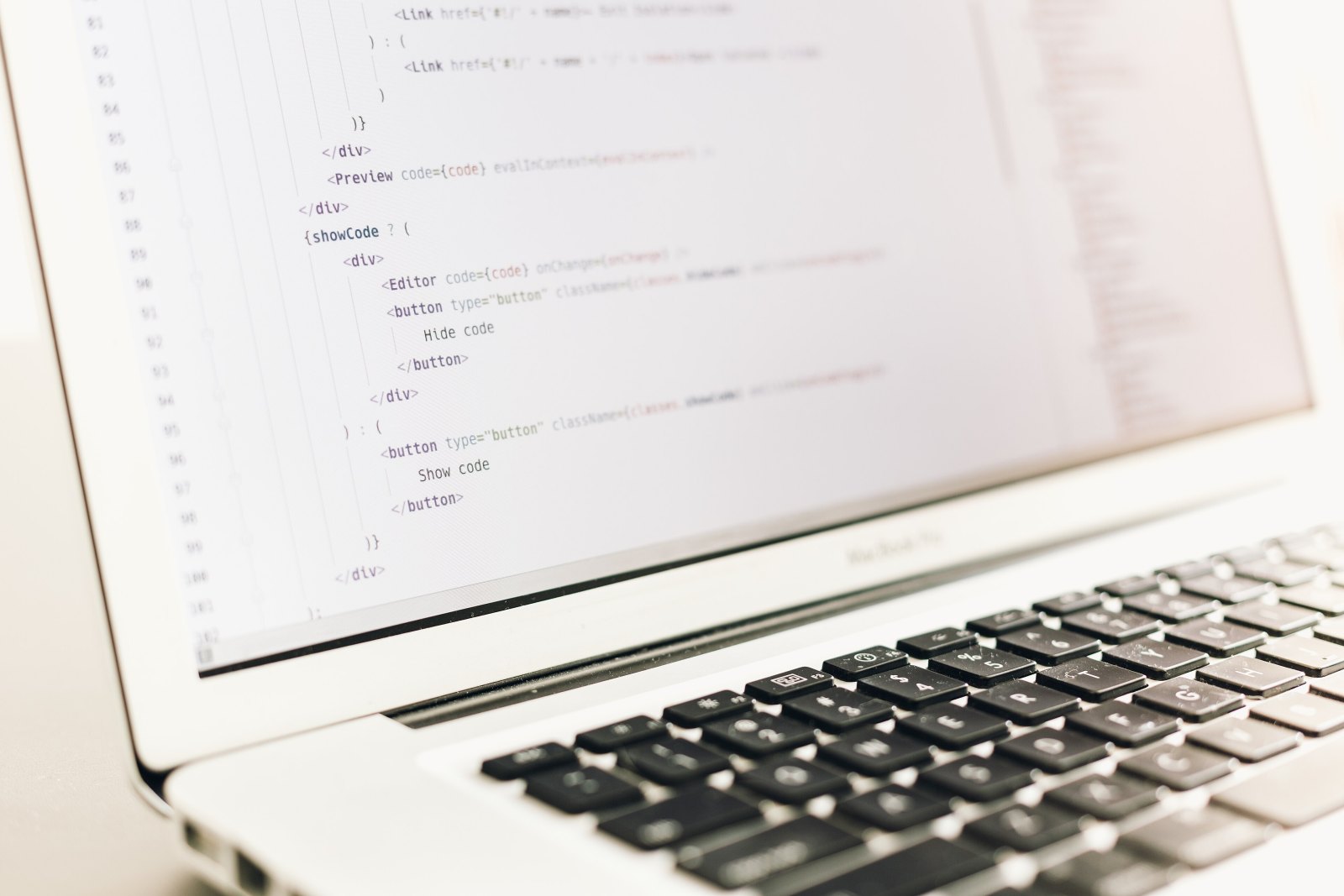Nahaufnahme von Programmcode auf einem Bildschirm.